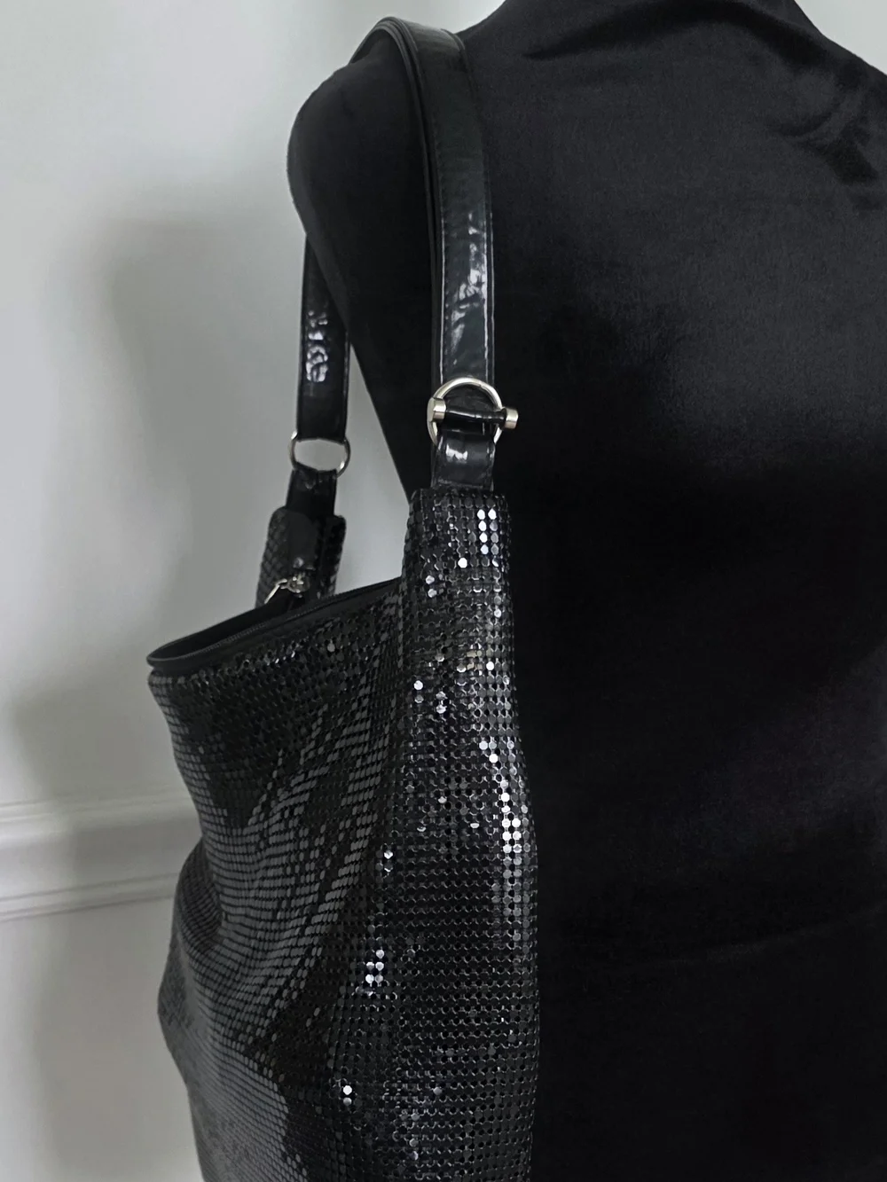 Black Metal Mesh Shoulder Bag Shiny Chainmail Hobo Purse Y2K Evening Disco